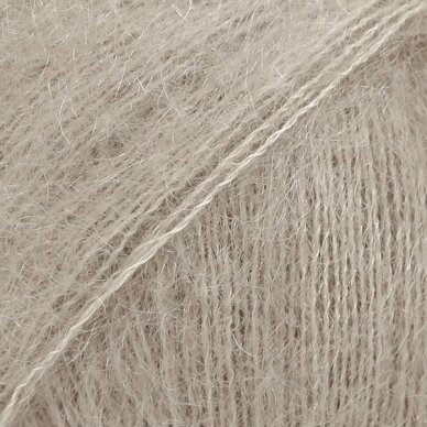 Siūlai mezgimo DROPS Kid-Silk uni colour 12 BEIGE Siūlai mezgimo DROPS Kid-Silk uni colour 12 BEIGE